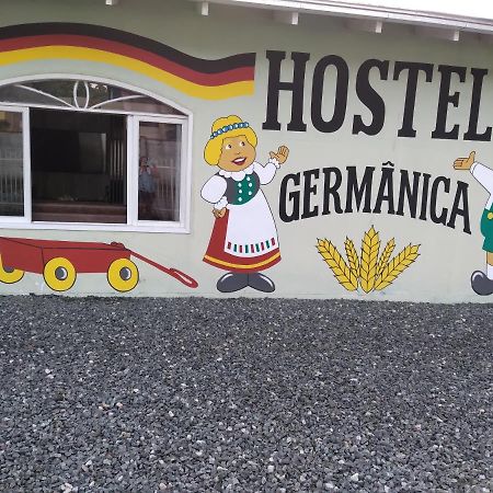Hostel Germanica Джойнвил Екстериор снимка